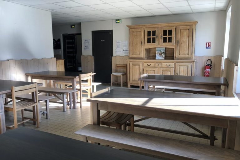 Salle-a-manger-vue-de-la-cuisine.jpg