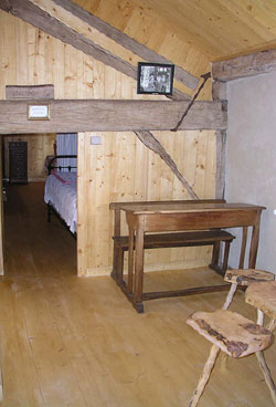 bureau.jpg