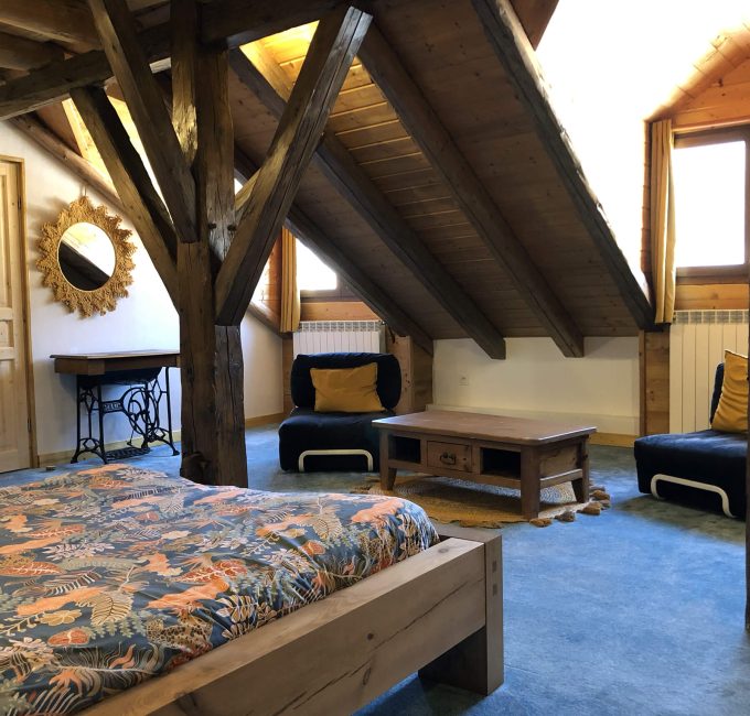 chambre-decoration-authentique-auberge-laguinette-qwjaumxr6o4pzap2396inzxa6p1ojo5s29v619osis